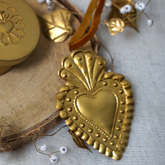 Ex-votos à suspendre laiton 3 modèles assortis, lien en sari