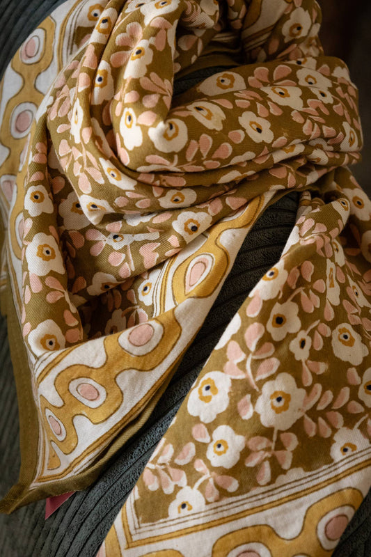 Foulard flower seventies - Mon grand indispensable kaki
