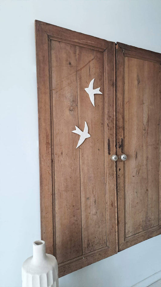 Déco murale hirondelle en papier mâché