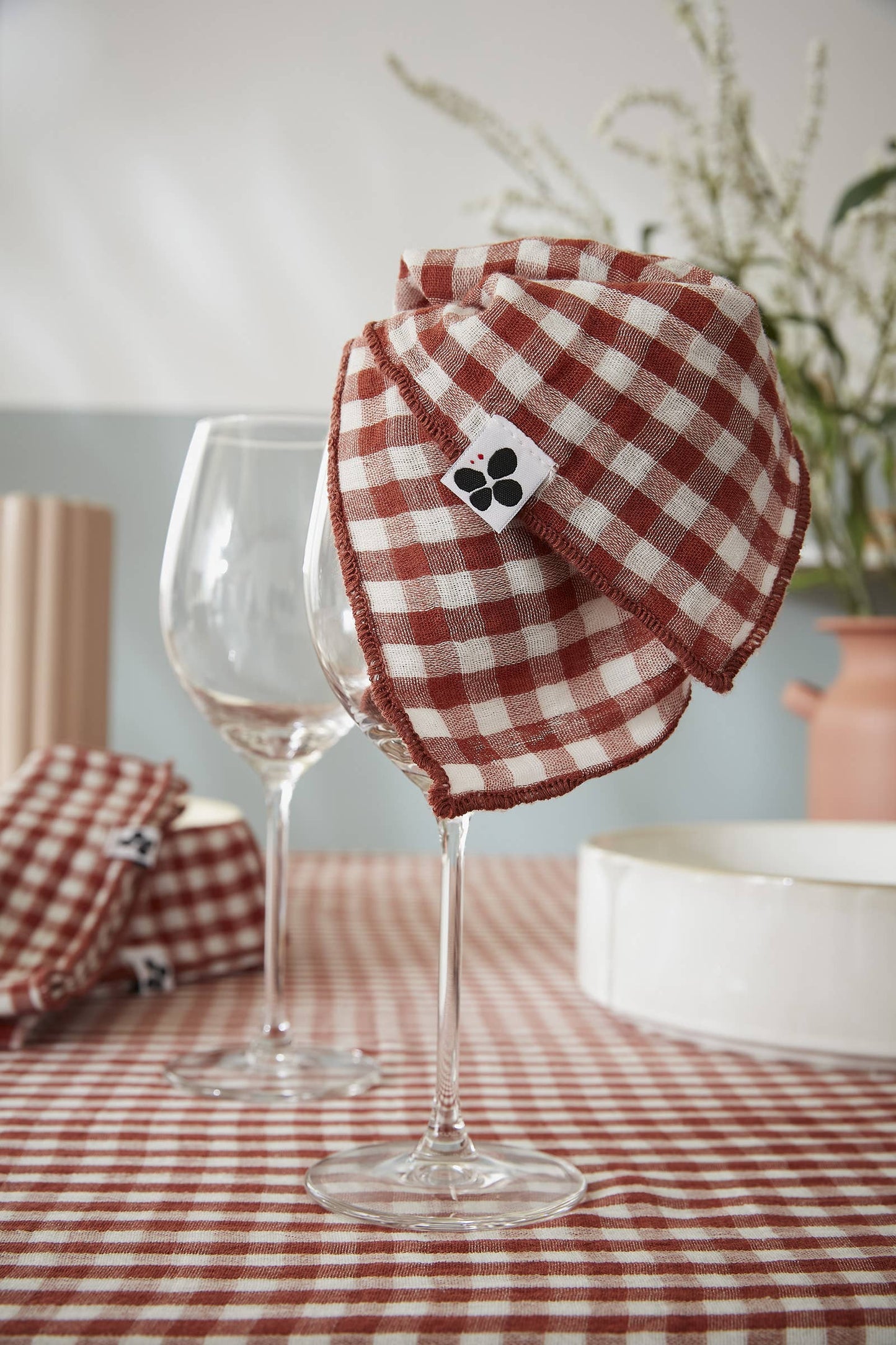 3 SERVIETTES 40 x 40 cm VICKIE Terracotta: Double gaze de coton - 125 gr/m² / OEKO TEX - BSCI - TRAITEMENT DES EAUX USÉES / 100% Coton