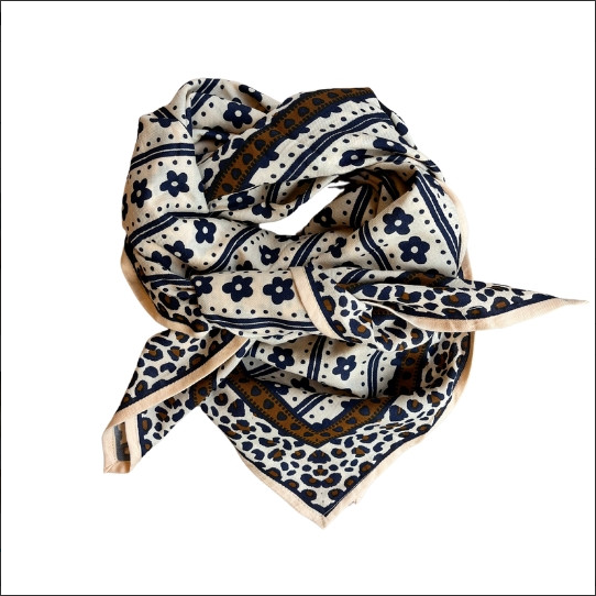 Foulard léopard - Mon grand indispensable flower brown