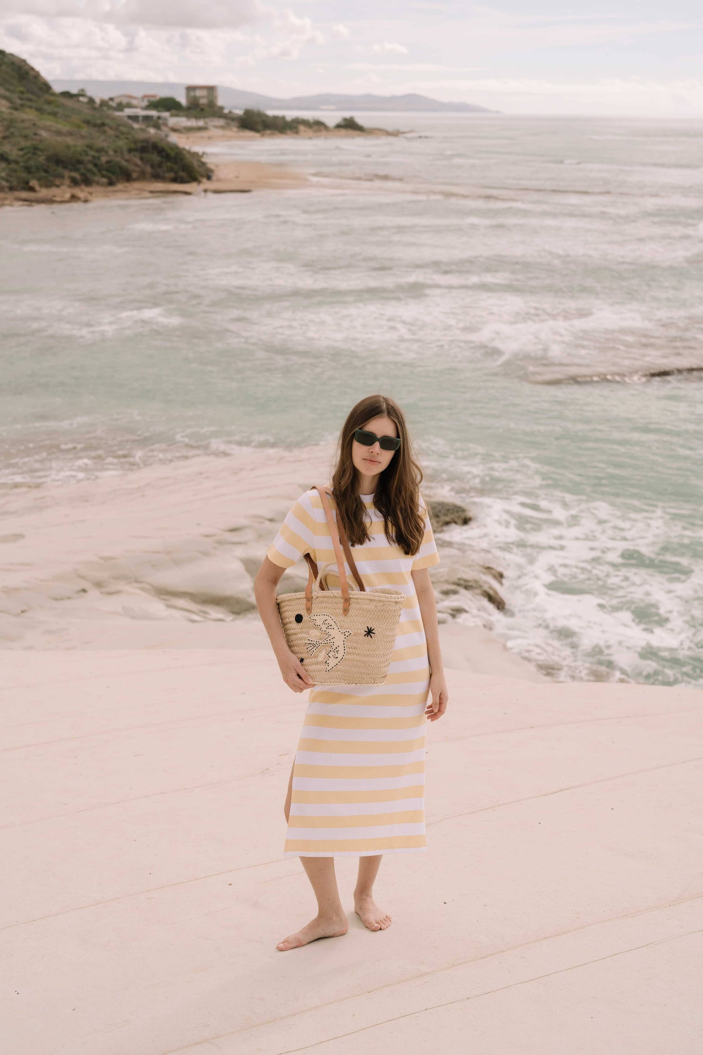 PANIER BRODÉ OISEAU BLEU MARINE PALOMA