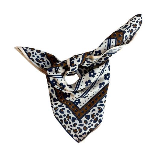 Foulard léopard - Mon petit indispensable flower brown