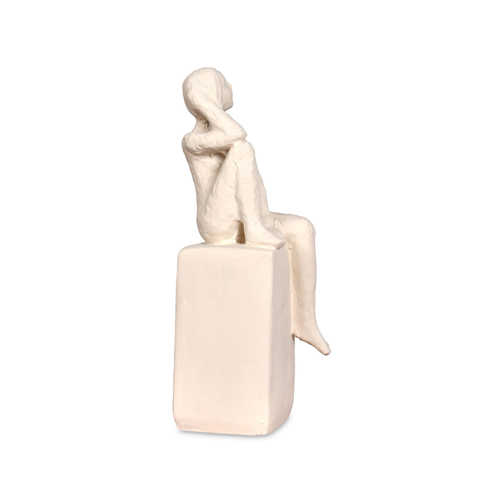 Déco femme Amelie écru L6 P8 H20,5cm