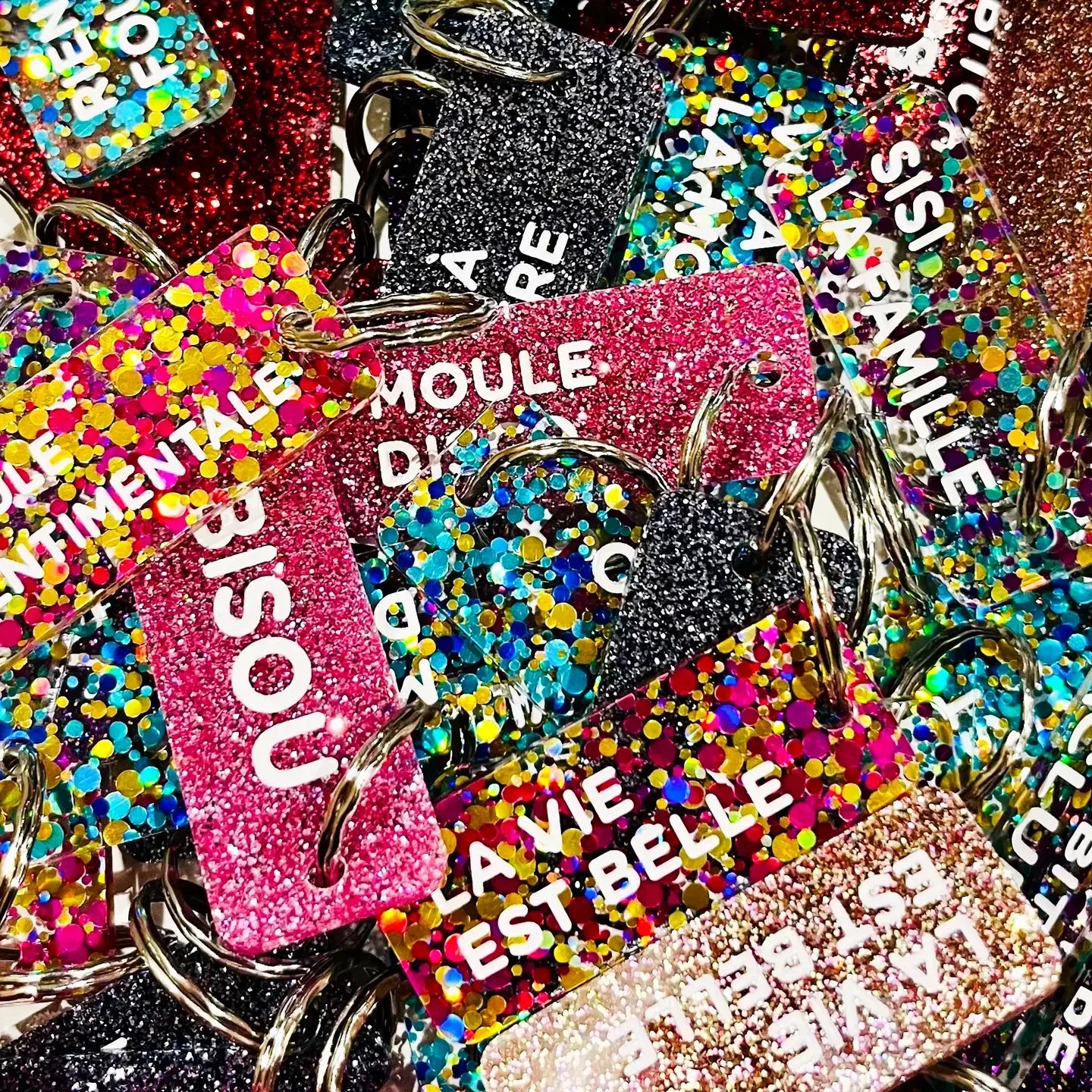 MAMAN ❤️ Porte-clés à paillettes Violet