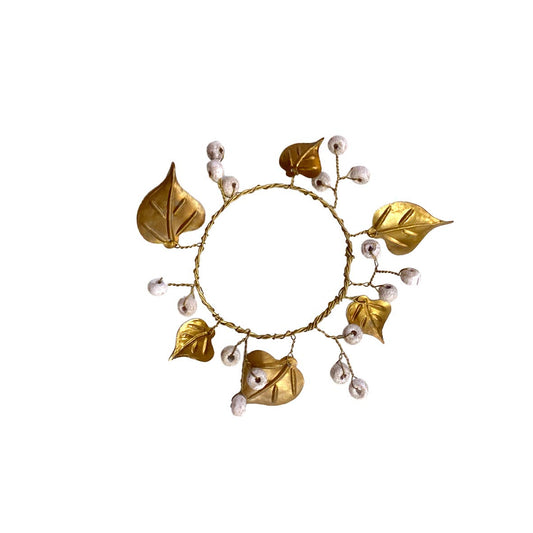 Ronds de serviette en laiton assortis, motifs feuilles