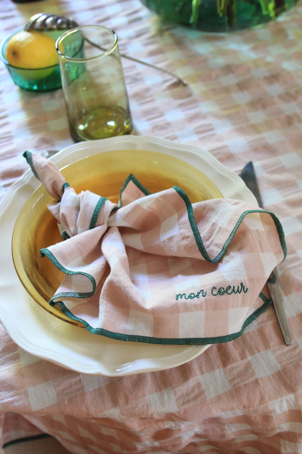 Serviettes de table à carreaux vichy et broderies: Mama