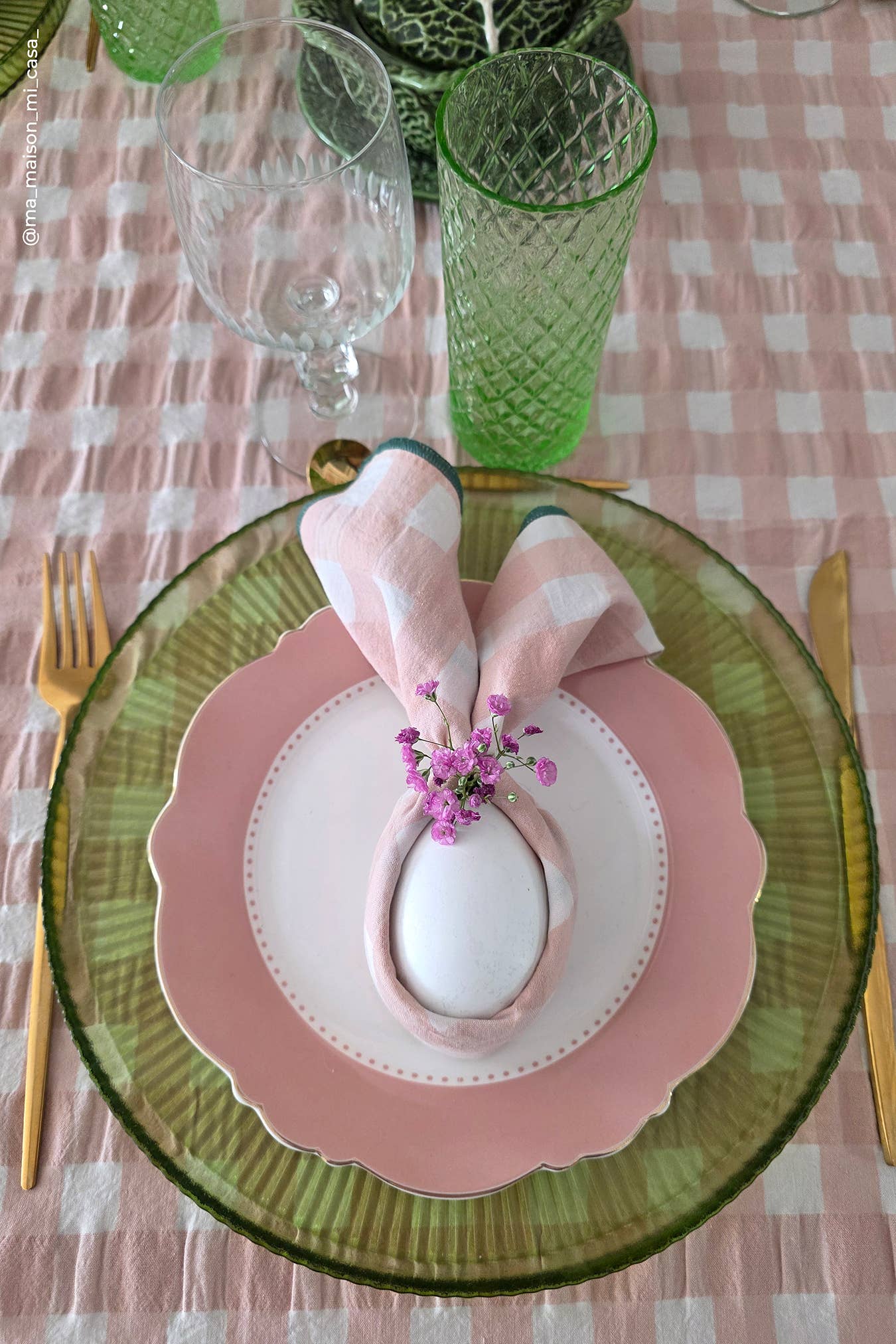 Serviettes de table à carreaux vichy et broderies: Mama
