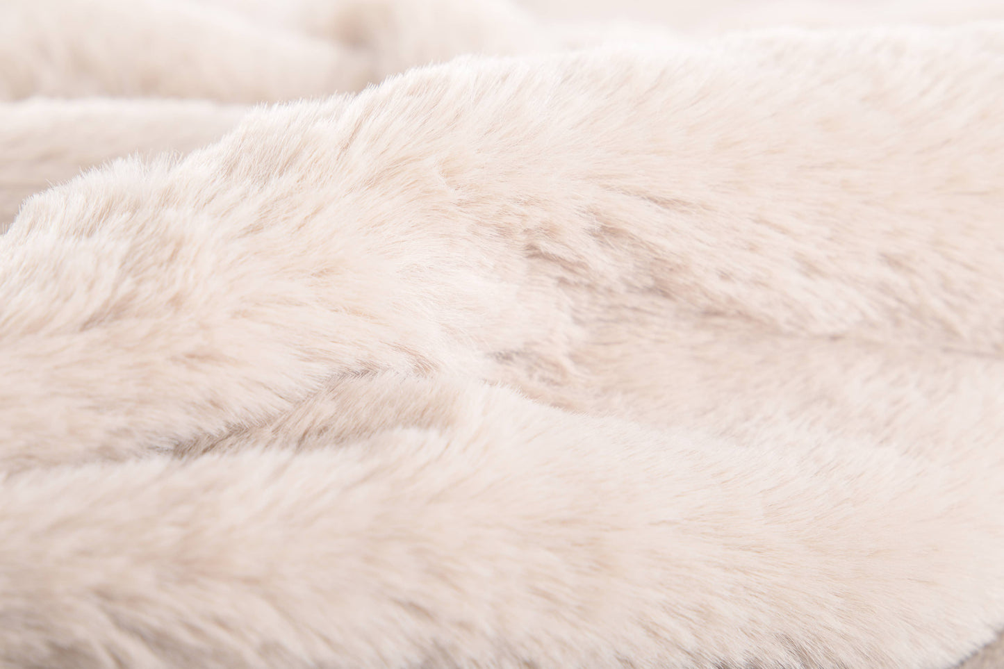 Plaid RUBY - imitation fourrure de lapin - 150x200 cm: Taupe