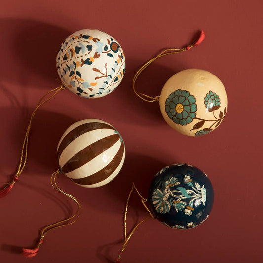 Ensemble de 4 boules de Noël en papier mâché peintes à la main bleu et marron