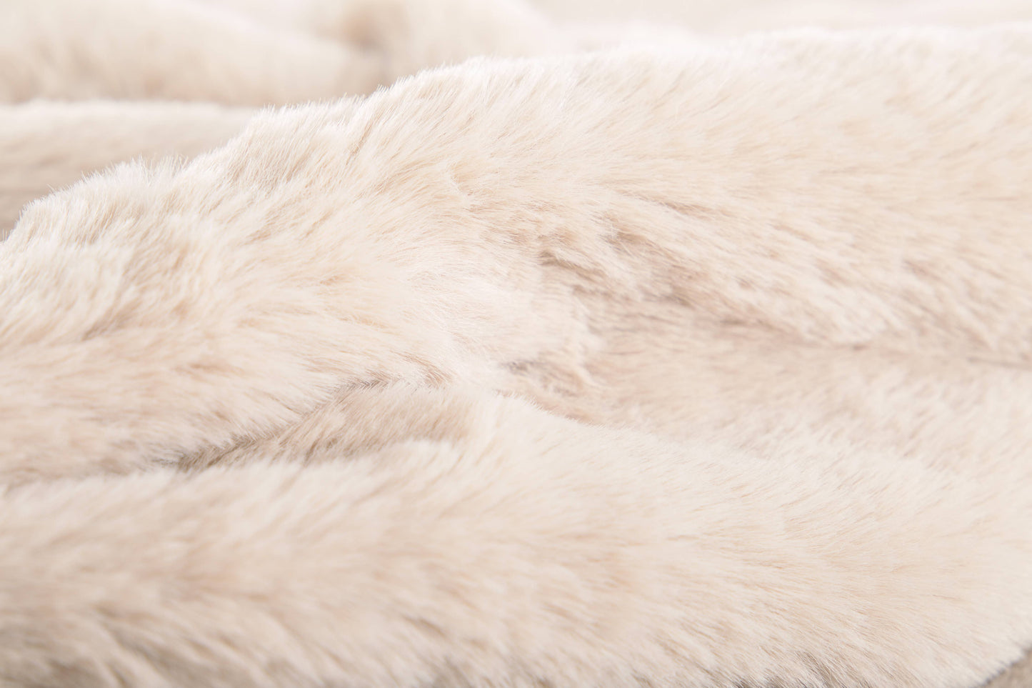 Plaid RUBY - imitation fourrure de lapin - 150x200 cm: Taupe