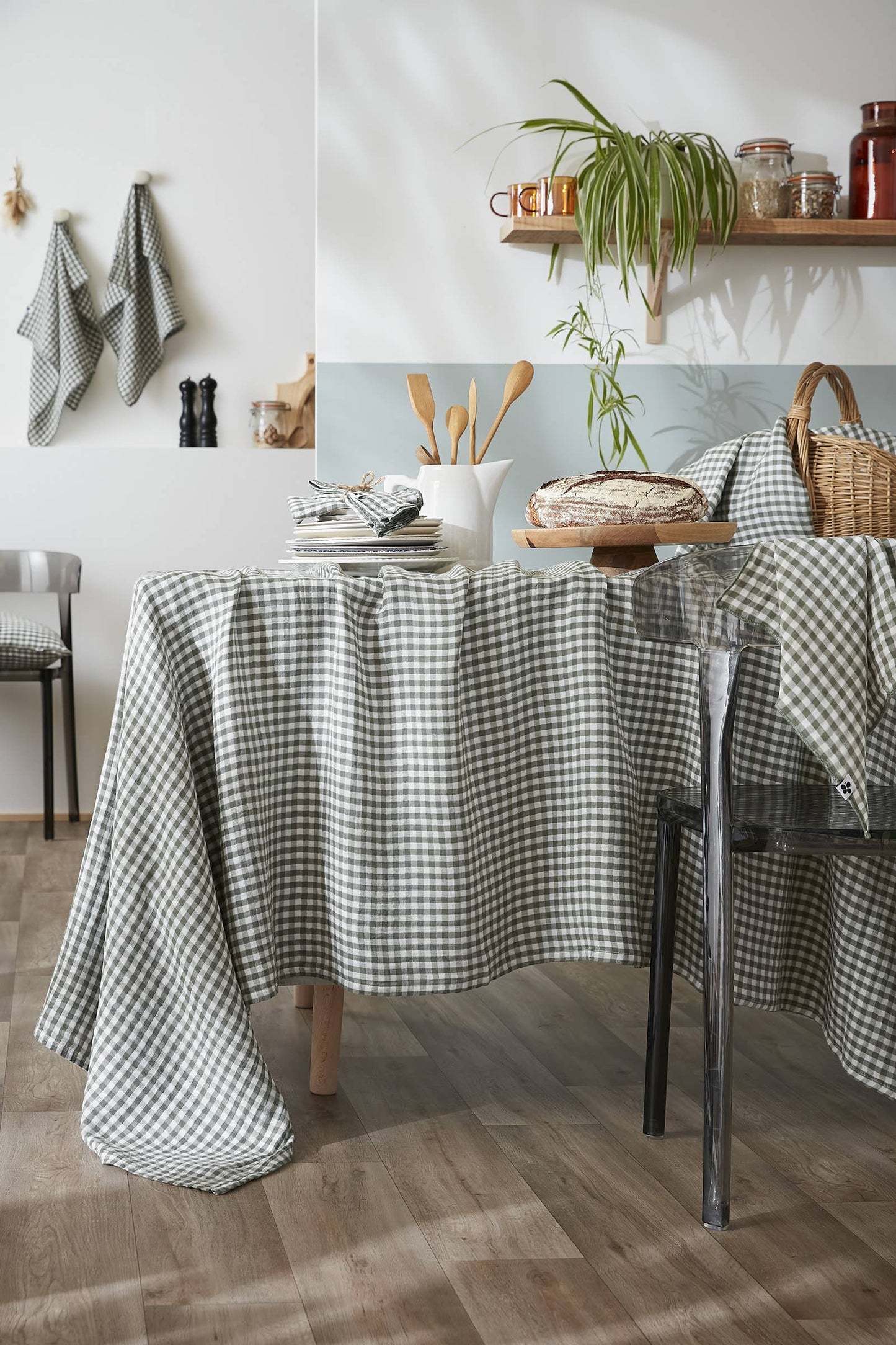 NAPPE 150 x 250 cm VICKIE Romarin: Double gaze de coton - 125 gr/m² / OEKO TEX - BSCI - TRAITEMENT DES EAUX USÉES / 100% Coton