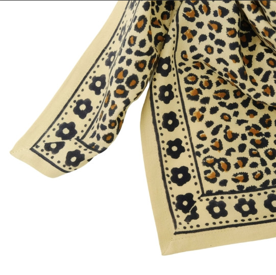 Foulard léopard - Mon grand indispensable Léo beige