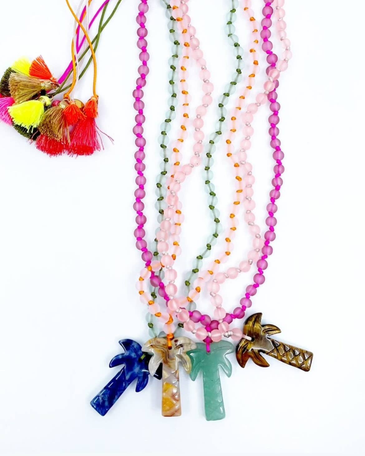 Collier Bert chaîne avec palmier en pierre précieuse