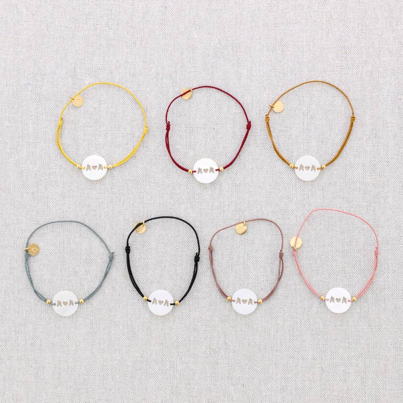 Bracelet élastique en acier avec nacre: Vert grisâtre