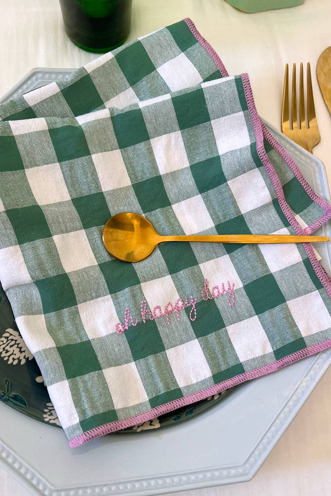 Serviettes de table à carreaux vichy et broderies: Mama