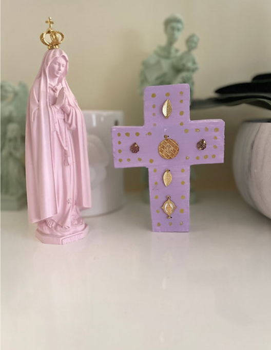 CROIX DECORATIVE: Lilas