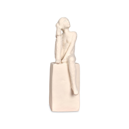 Déco femme Amelie écru L6 P8 H20,5cm